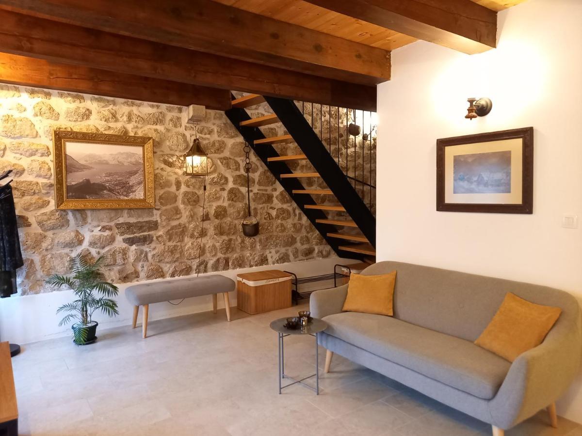 Romantic Stone House By The Sea **** Kotor Exterior foto